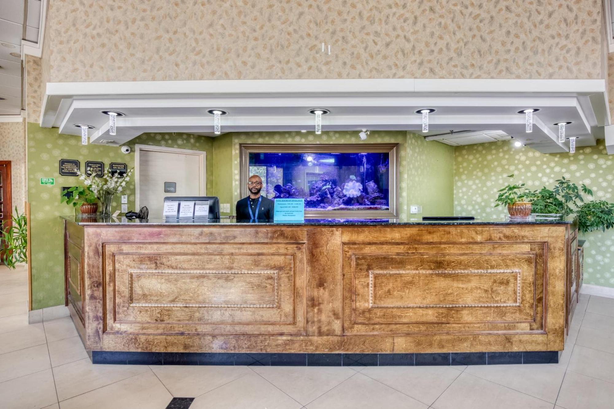 Oyo Tn I-40 Hotel