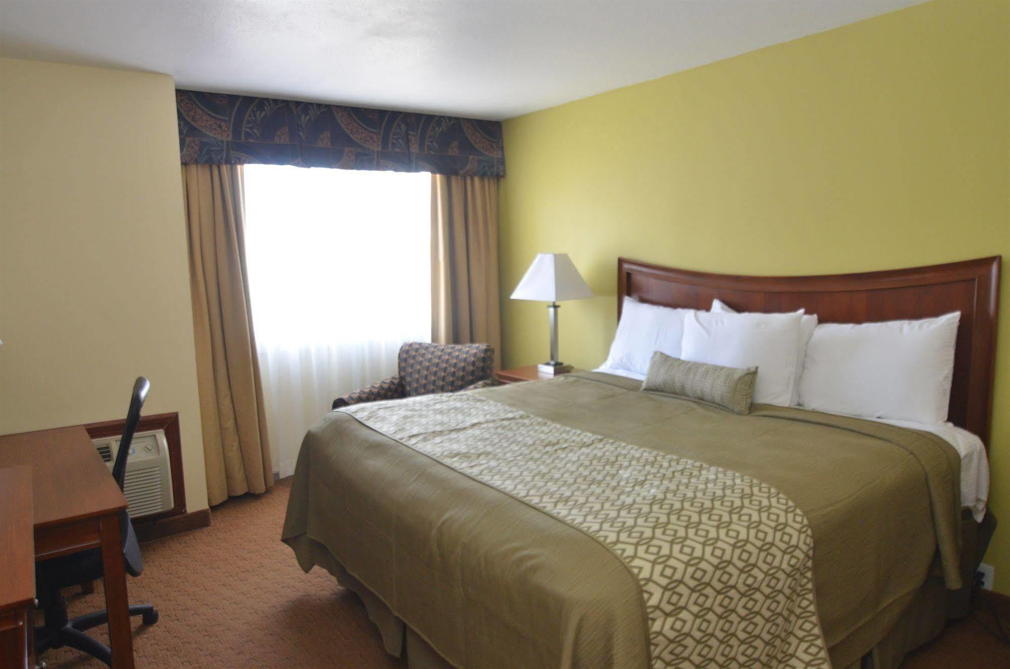 Oyo Tn I-40 Hotel